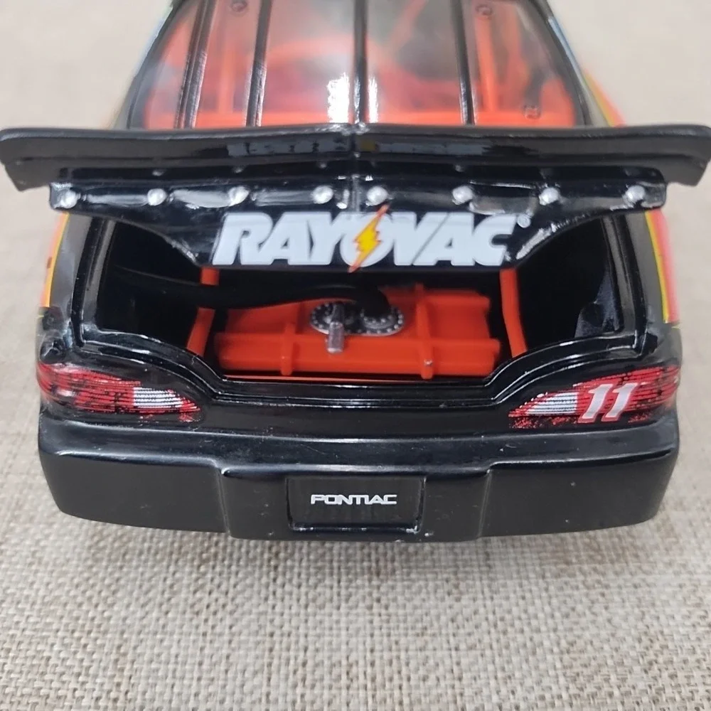1:24 Action Diecast Jason Jarrett #11 Rayovac 2000 Pontiac Grand Prix Limited Ed